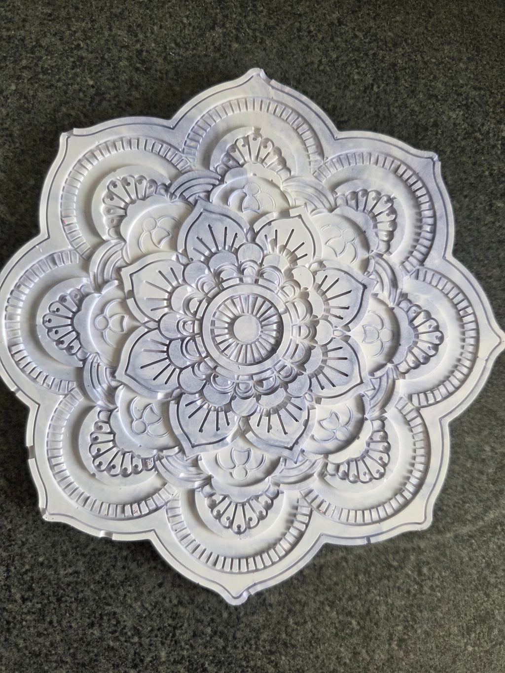 Plateau mandala décoratif