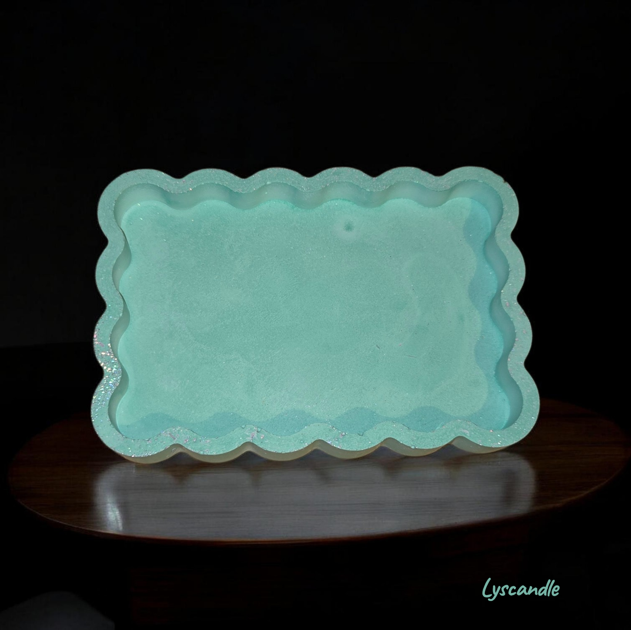 Plateau décoratif vert - fait en plâtre