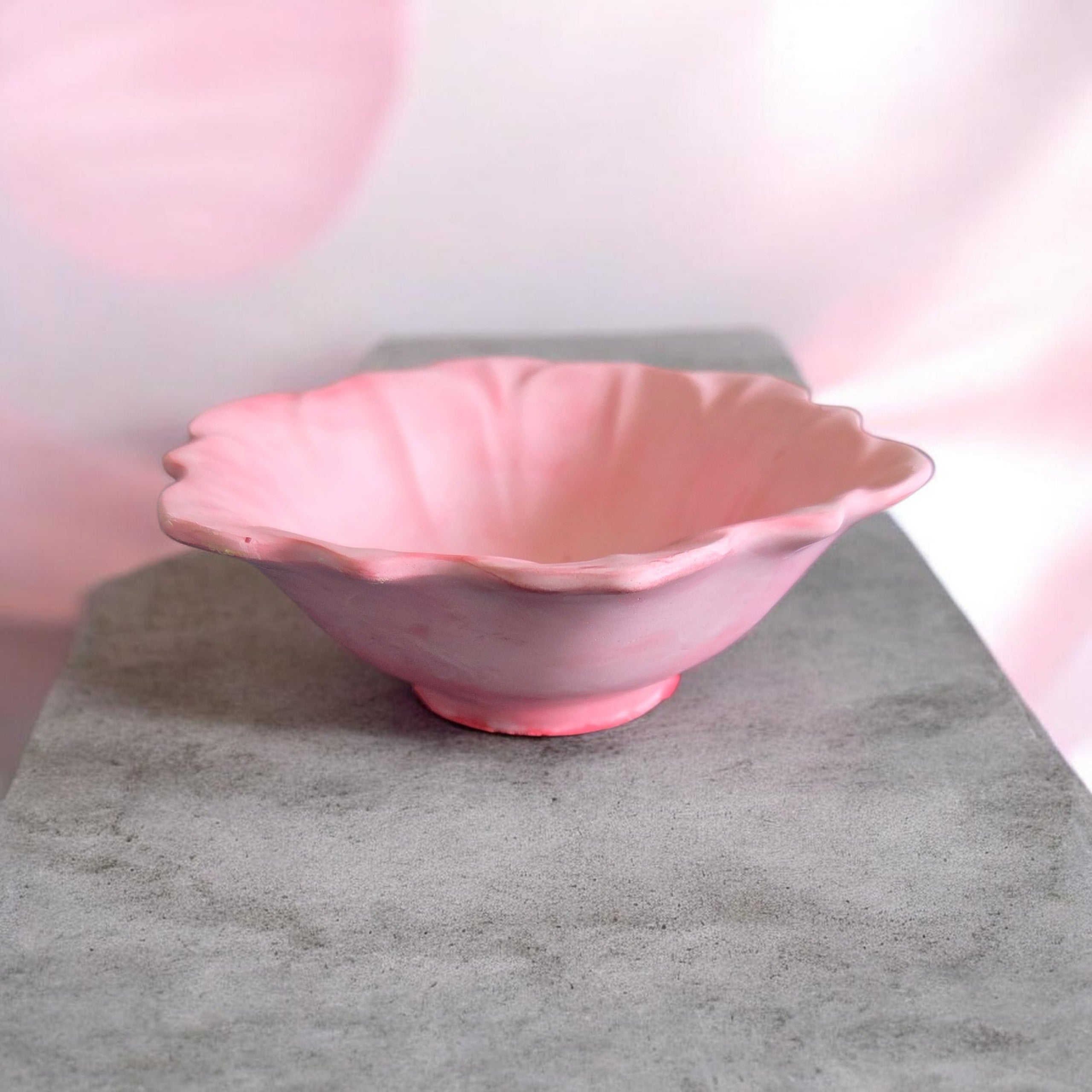 Coupelle fleurie en plâtre- Rose