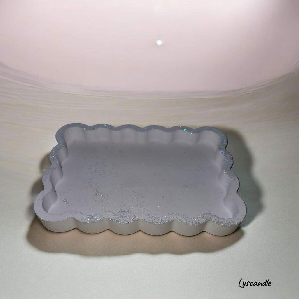 Plateau décoratif en plâtre pailletée argentée