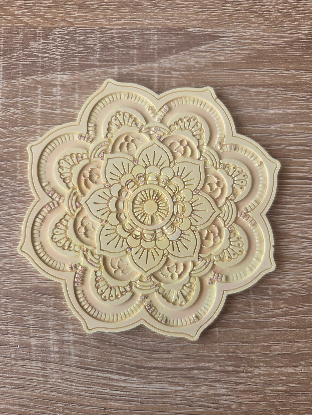 Plateau décoratif en plâtre – Motif mandala