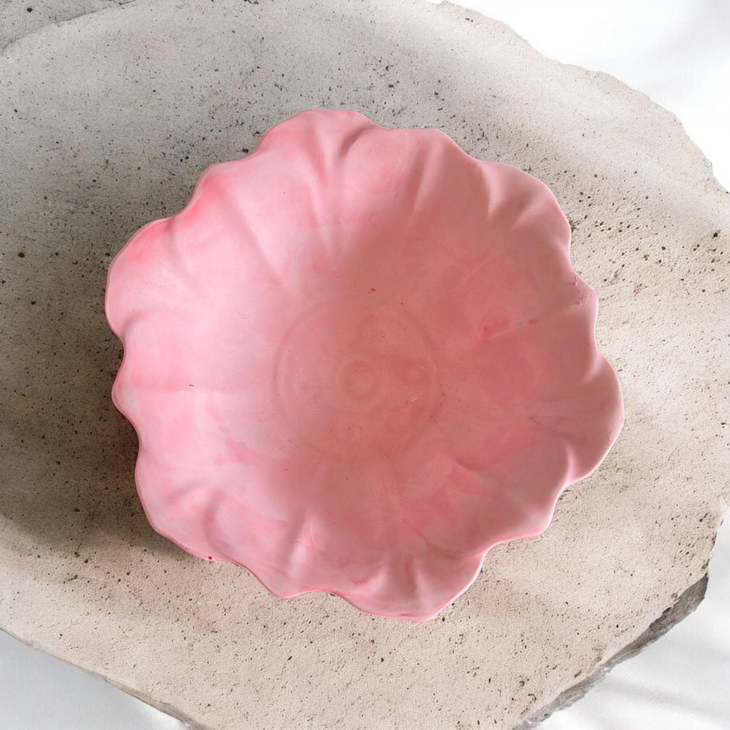 Coupelle fleurie en plâtre- Rose