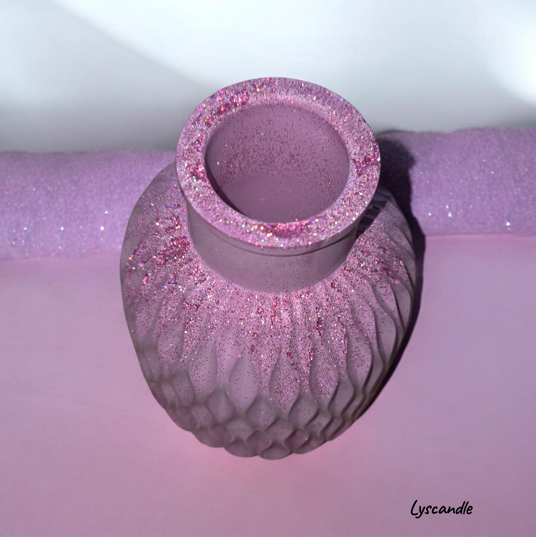 Pot  rose scintillant
