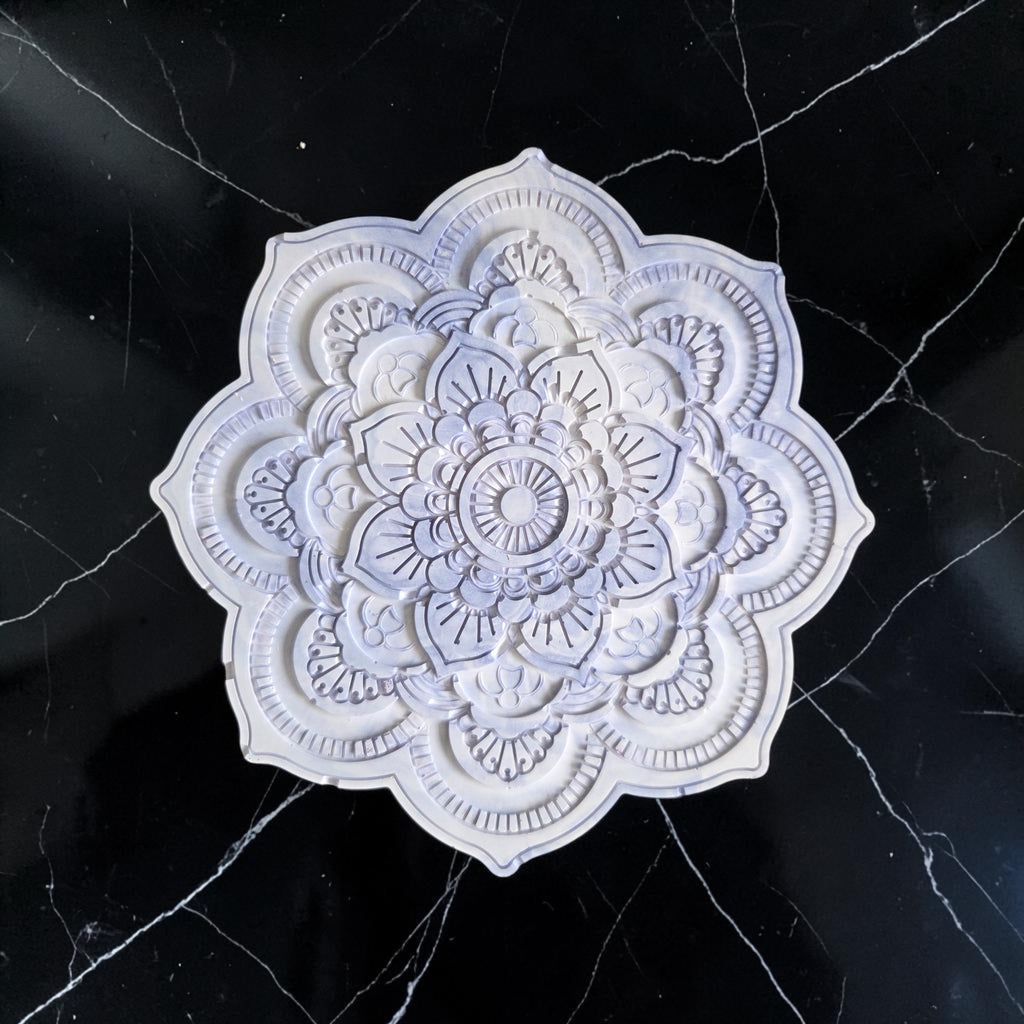 Plateau mandala décoratif