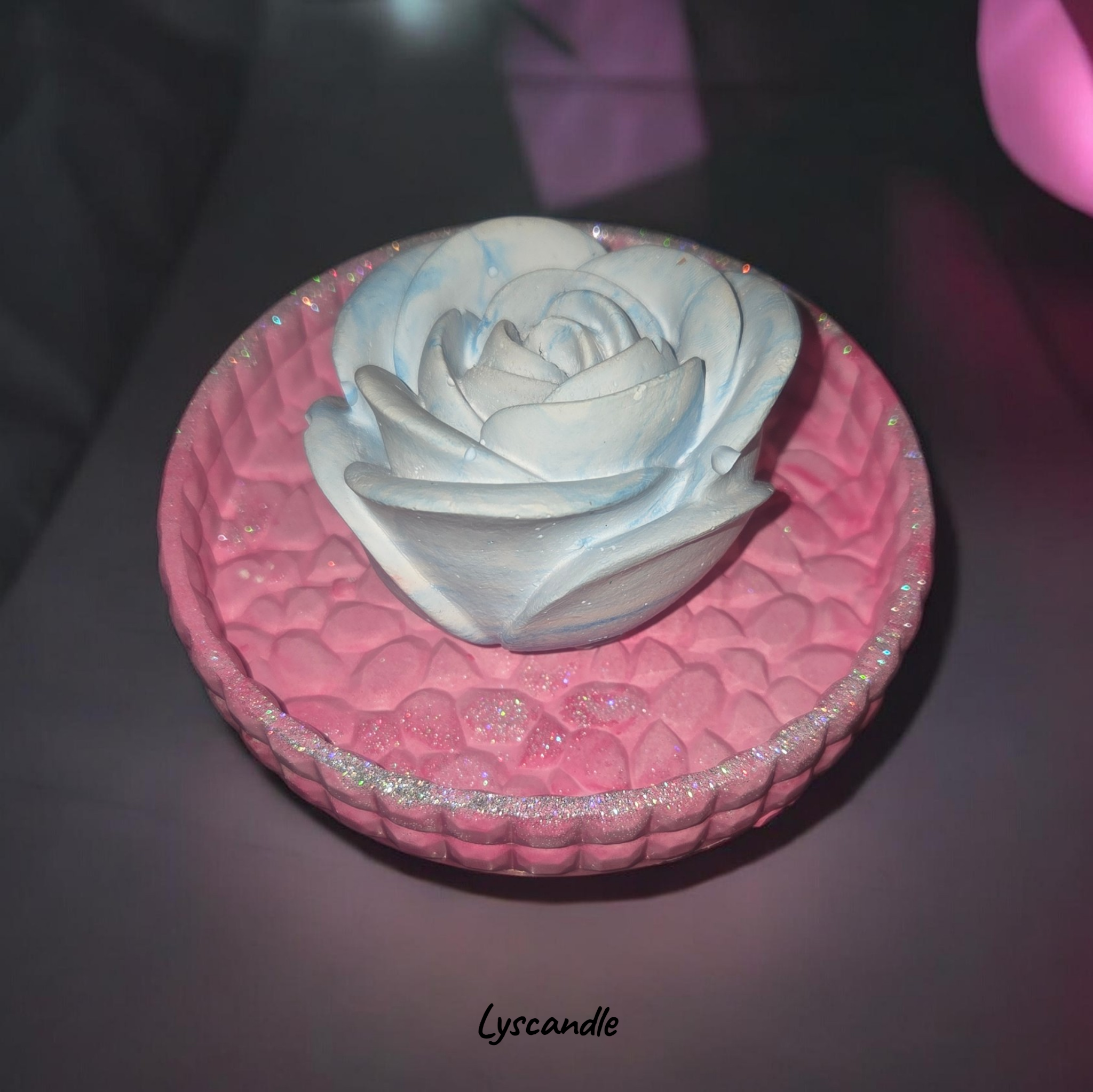 Plateau rond- rose pailleté
