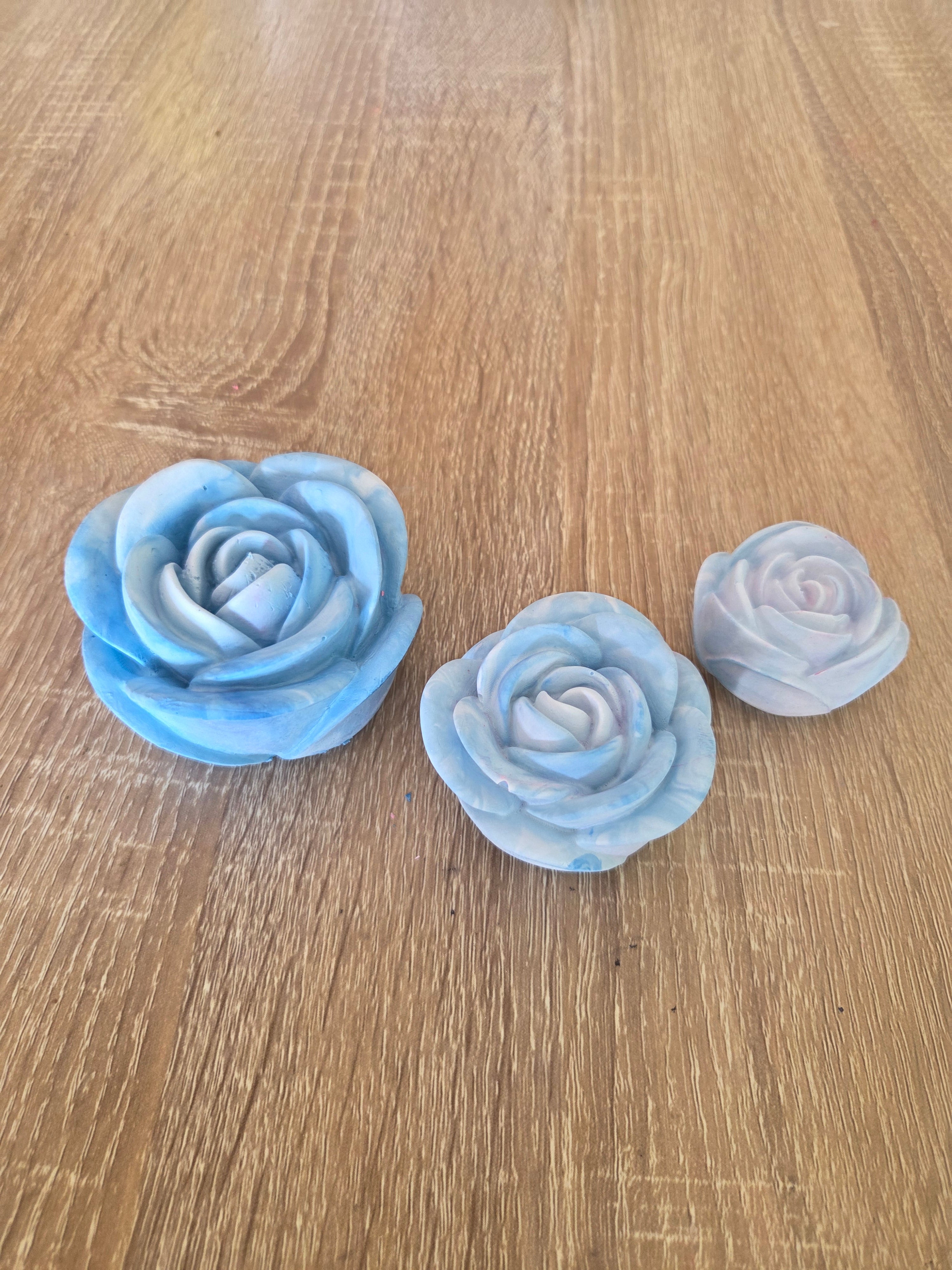 Trio de  roses en plâtre parfumé-Fresh coton